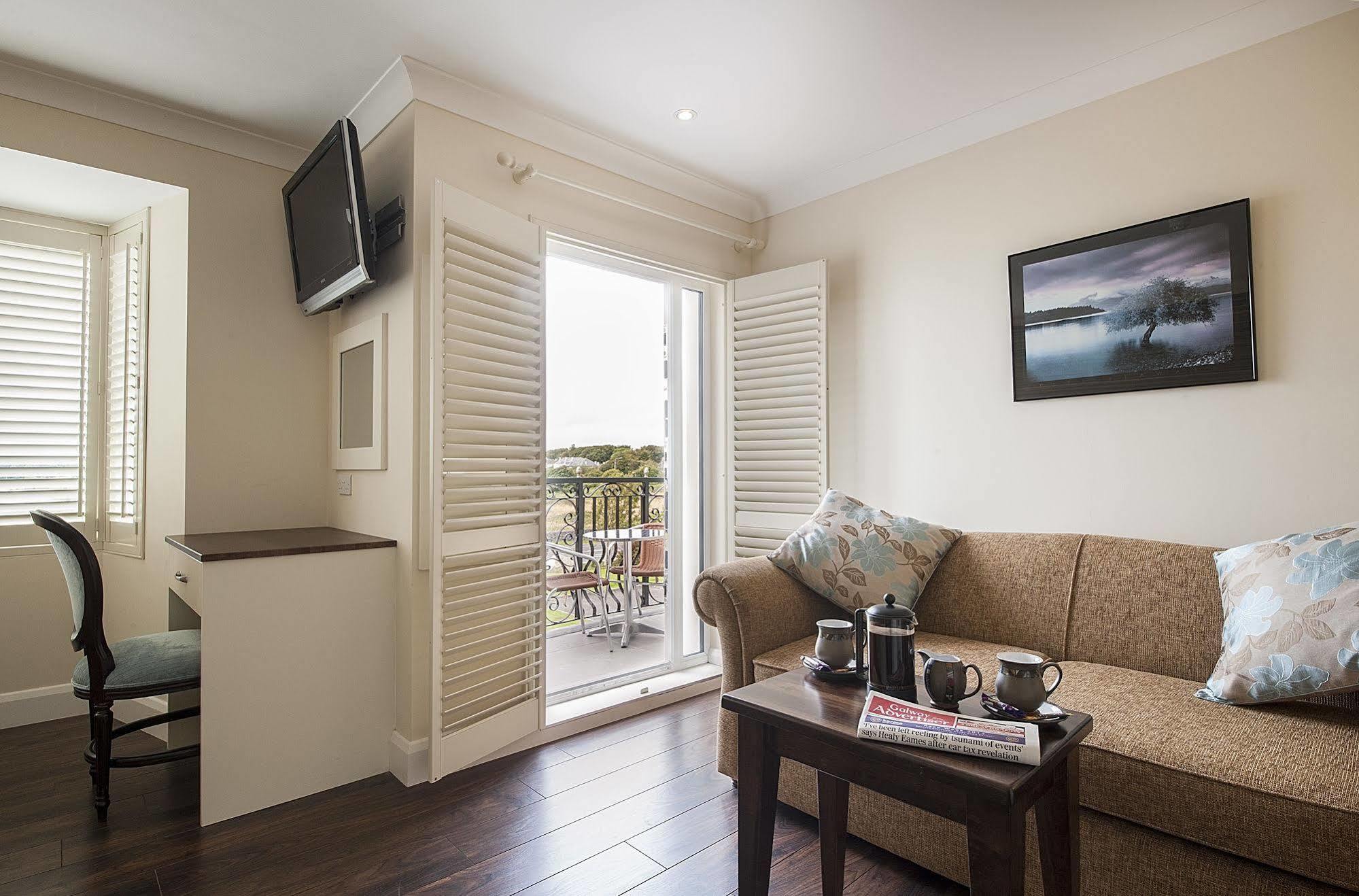 Sea Breeze Lodge B&B Galway Exterior foto