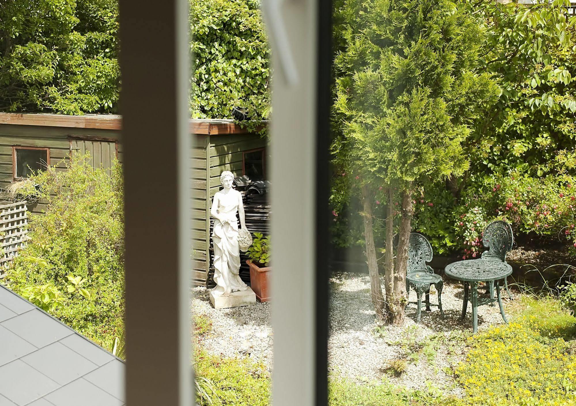 Sea Breeze Lodge B&B Galway Exterior foto