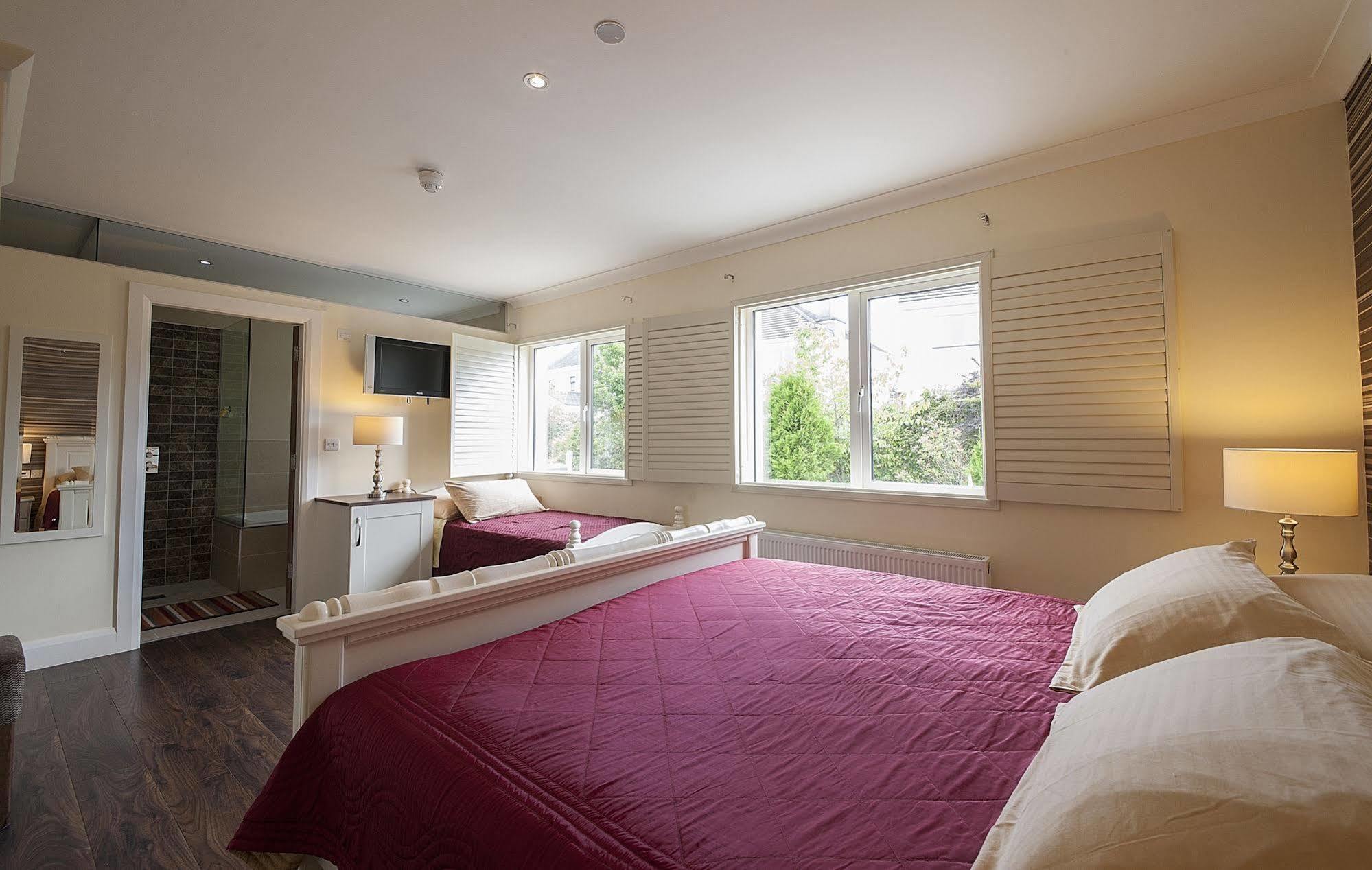 Sea Breeze Lodge B&B Galway Exterior foto